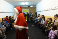 Samichlaus-in-der-Eishalle-Baeretswil-001